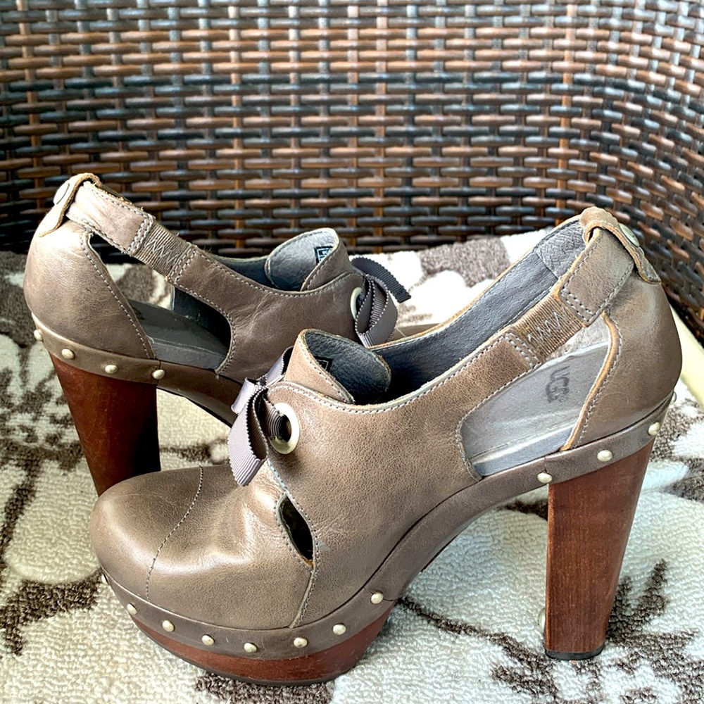 UGG 1001311 Celestina Leather Platform Women Heels